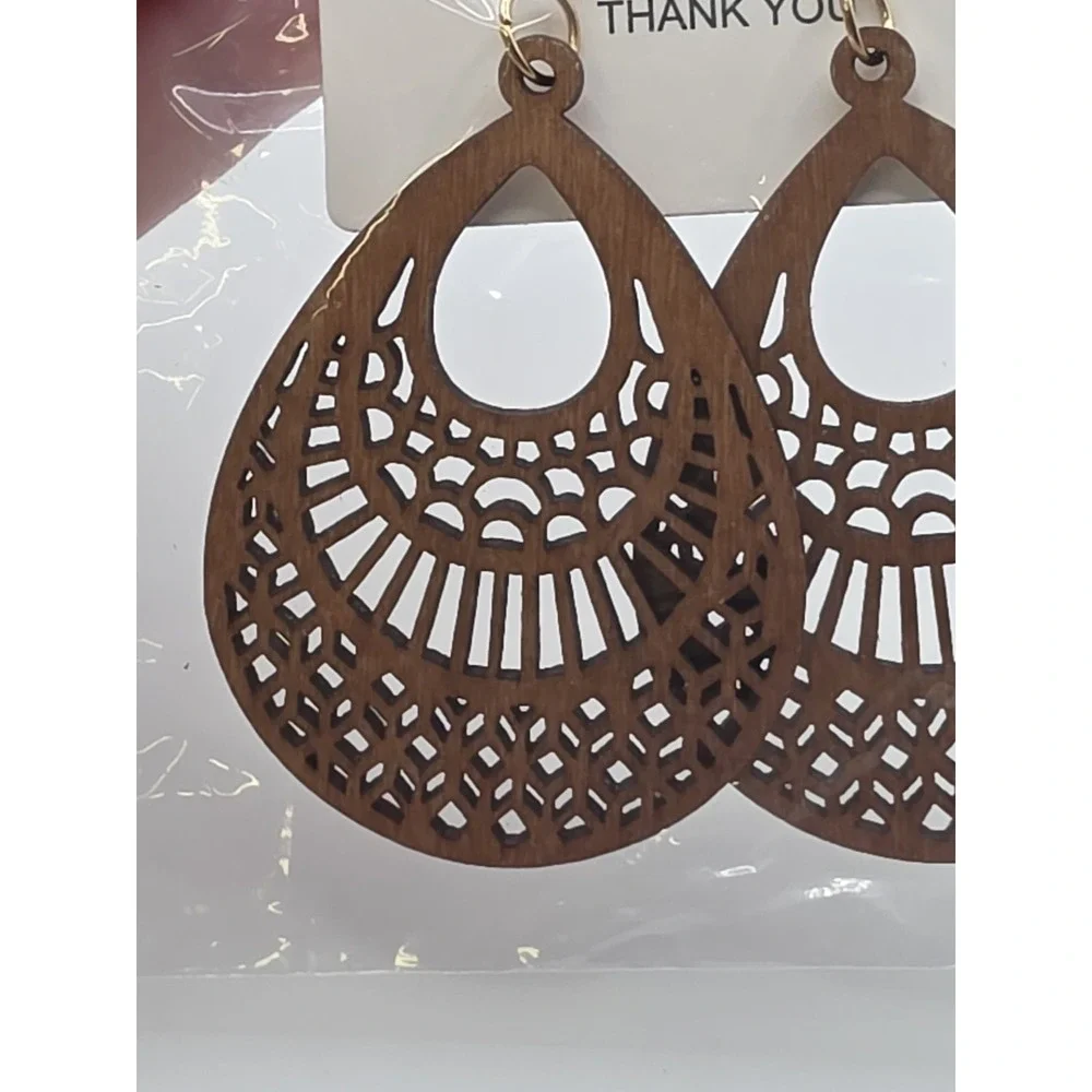 Fashion Jewelry these wood